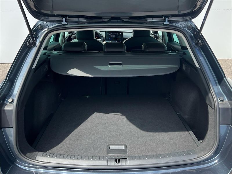 Seat Leon 1,5 TSi 96kW Xcellence ST - fotka 14 z 27