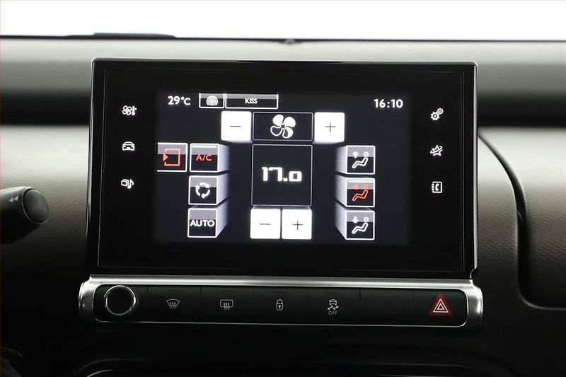 Citroën C4 Cactus (2018) 1.2 PureTech, ČR,1.maj - fotka 10 z 15