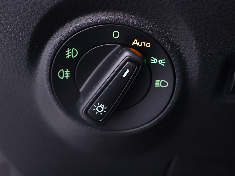 Škoda Fabia 1,2 TSI CZ Style Aut.Klima - fotka 13 z 26