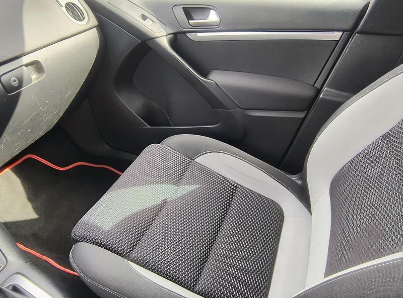 Volkswagen Tiguan (2013) 2.0 TDI 4X4 DSG 130KW R-LINE  - fotka 38 z 53