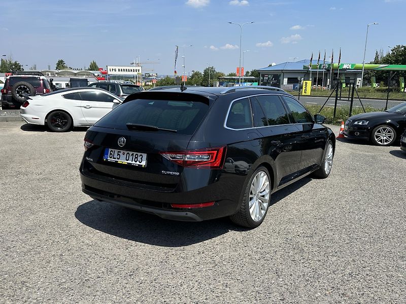 Škoda Superb (2016) Skoda Superb 2016 - fotka 7 z 21