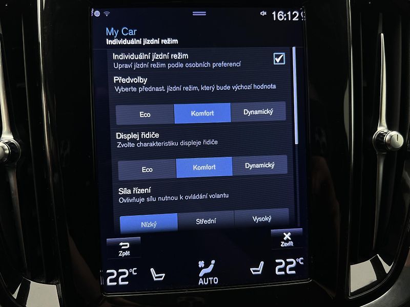 Volvo V60 D3 MOMENTUM PRO AUT - fotka 36 z 41