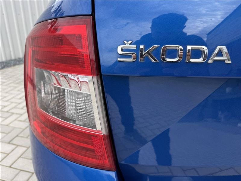 Škoda Octavia 1,6 TDI 81kW 2.maj původ ČR - fotka 15 z 50