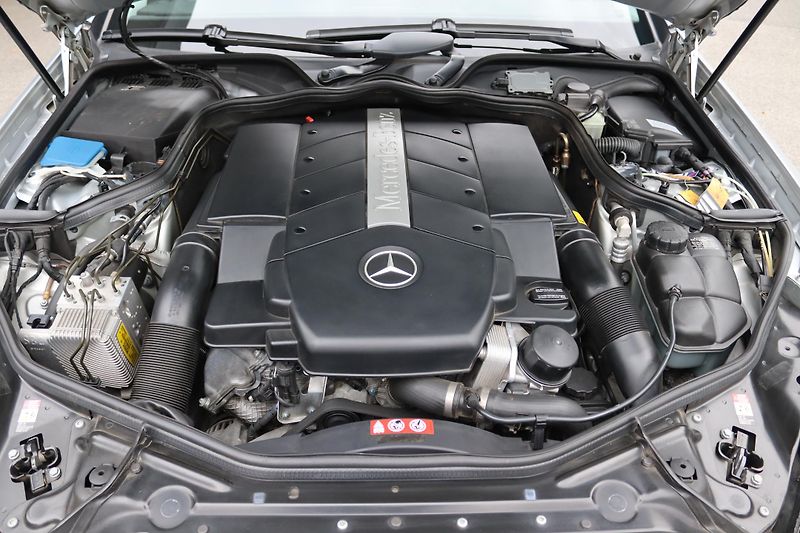 Mercedes-Benz CLS Mercedes-Benz CLS 500 V8 C219 - fotka 49 z 50