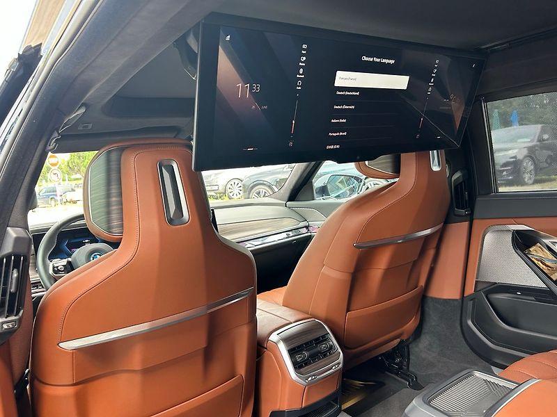 BMW Ostatní i7 xDrive 60 TV TOP 2025 - fotka 30 z 44