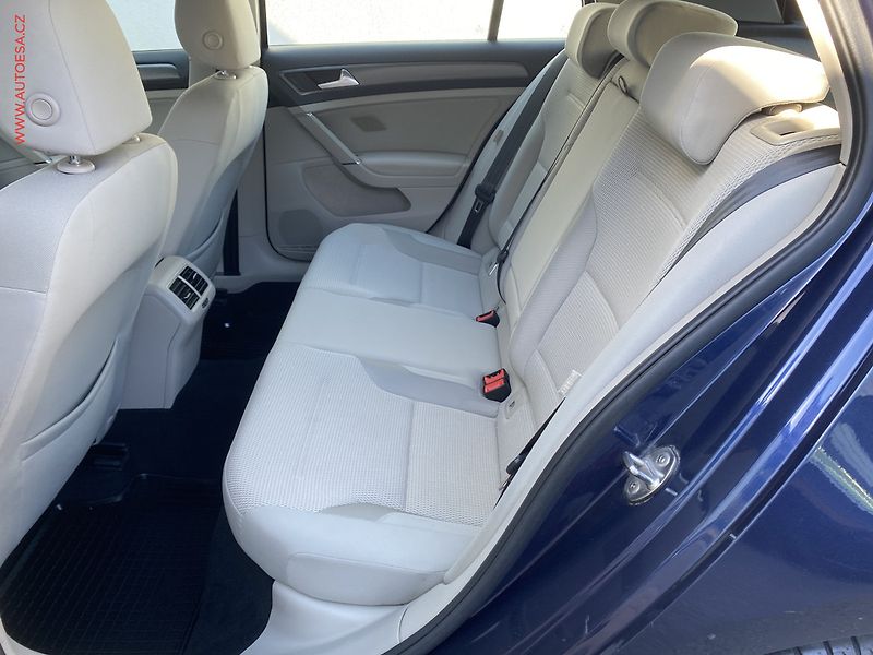 Volkswagen Golf (2013) 1.2TSi, ČR, servis.kniha, LED - fotka 10 z 16