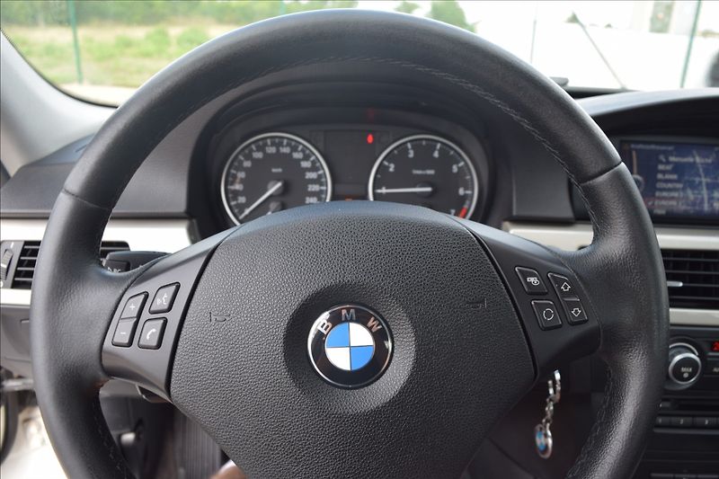 BMW Řada 3 2,0 i 105KW PO SERVISE TOP! - fotka 38 z 48