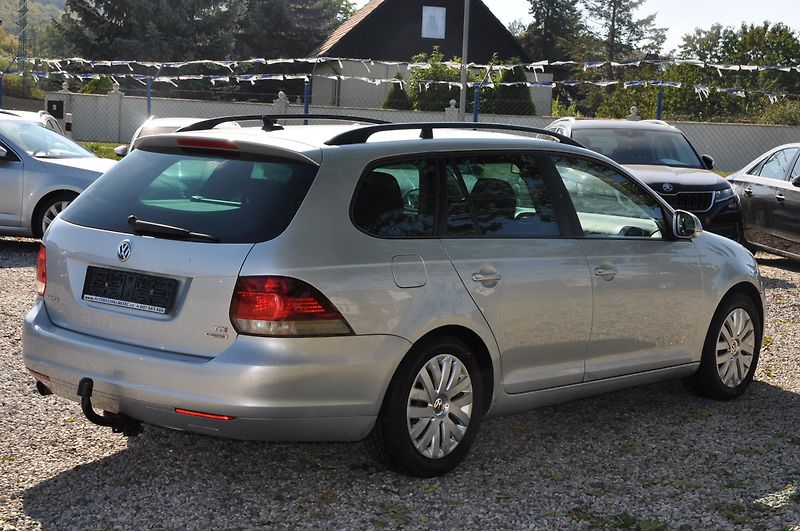 Volkswagen Golf VI 1.6TDi 77kW KOMBI - fotka 3 z 17