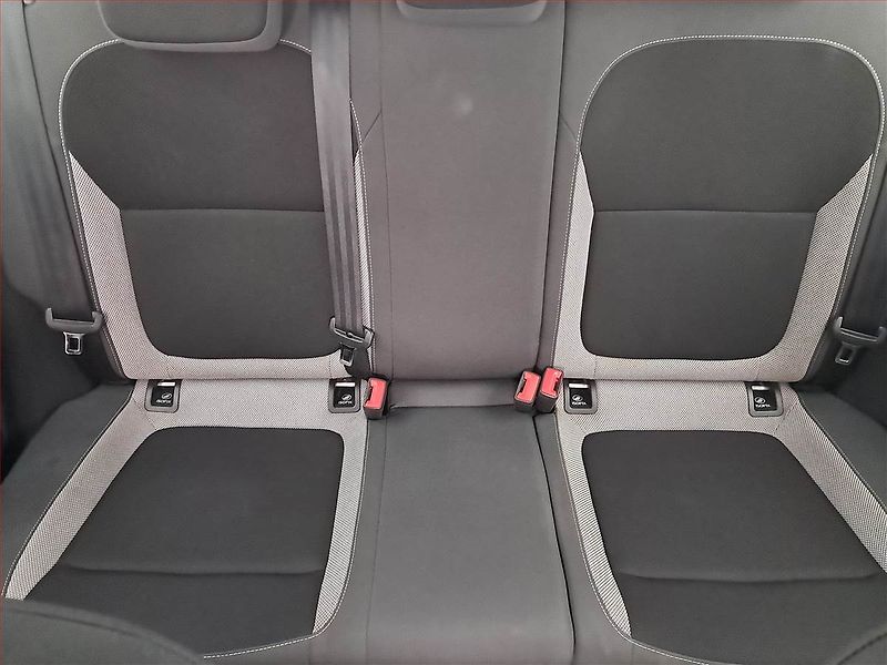 Škoda Fabia (2017) 1.0 TSI, Serv.kniha - fotka 10 z 17