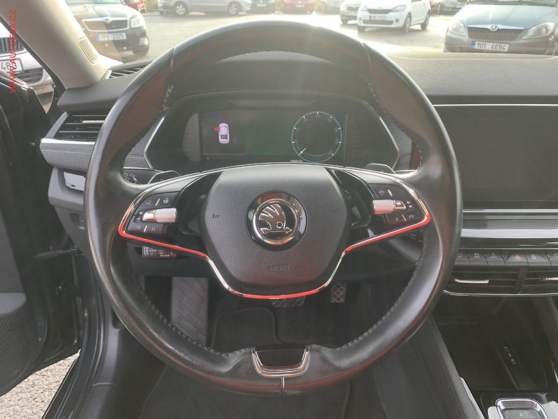 Škoda Octavia (2021) 2.0TDi, 2.maj,ČR, Style, DSG - fotka 13 z 20
