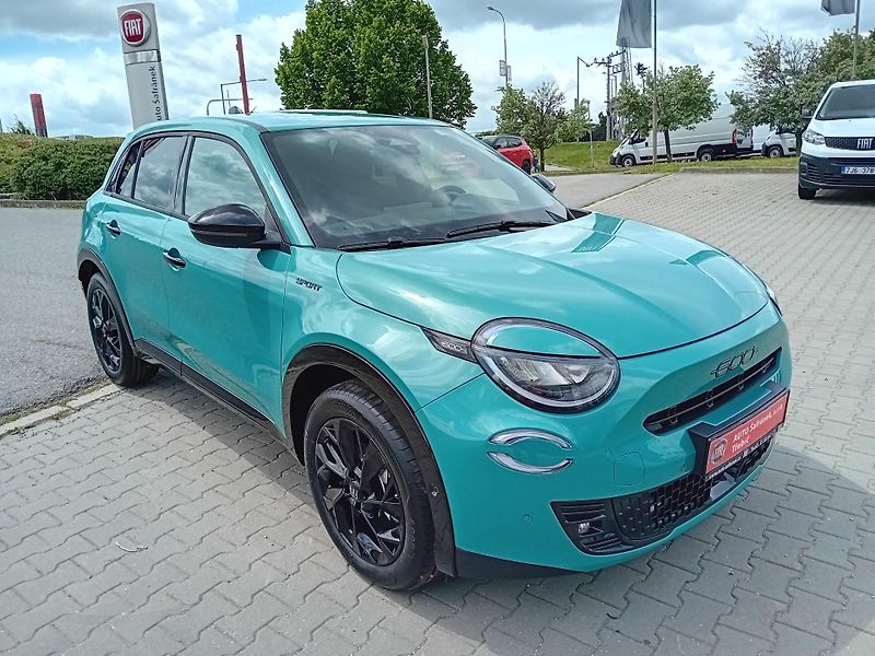 Fiat 600 (2026) 1,2T HYBRID 145k SPORT /IHNED/ - fotka 3 z 20