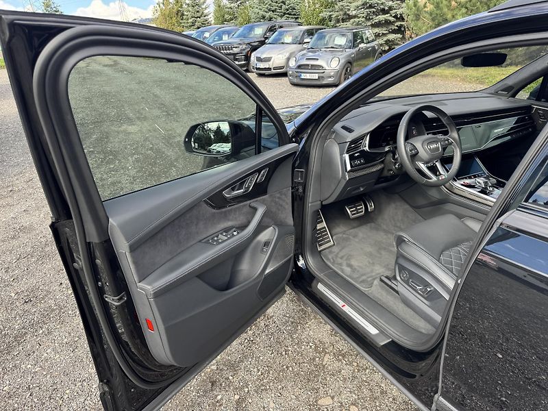 Audi SQ7 SQ7,373kw,7míst,ČR-1.maj. - fotka 23 z 51