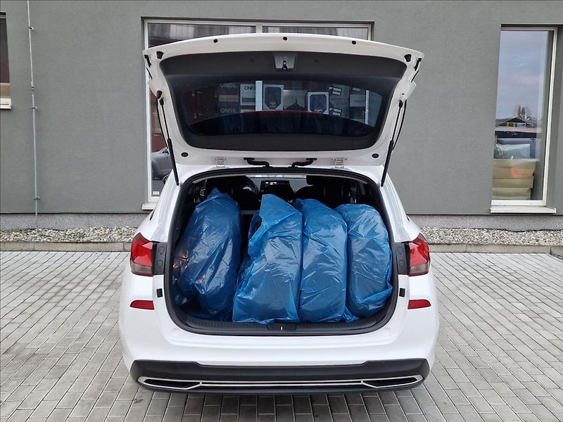 Hyundai i30 1.0 T-Gdi Comfort,ČR,1.Maj - fotka 34 z 47