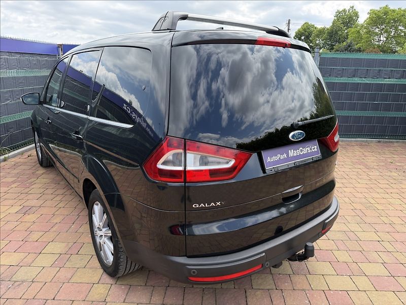 Ford Galaxy 2.0 TDCi Ghia 7míst - fotka 6 z 23
