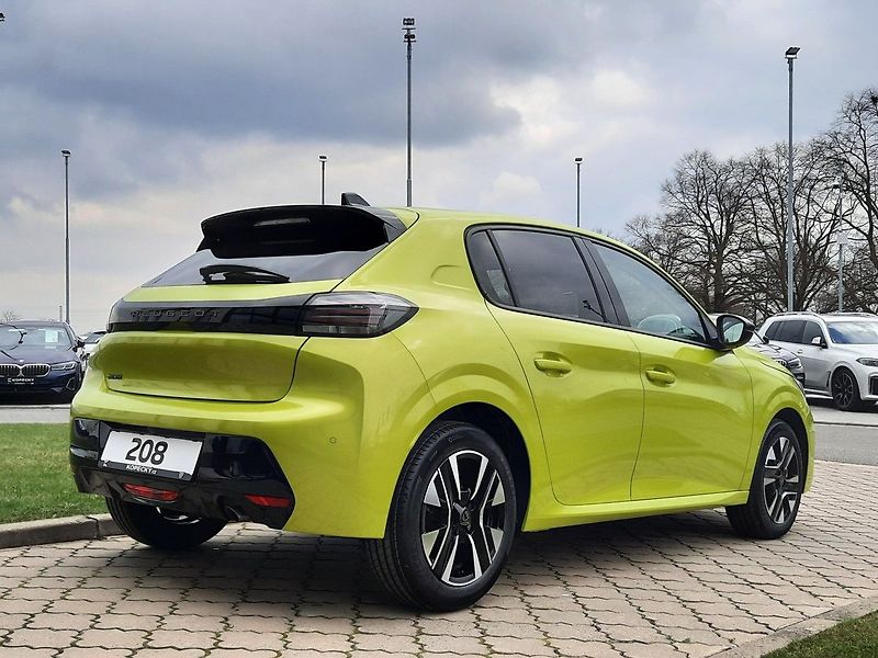 Peugeot 208 (2026) STYLE 1,2 TURBO 100k M6 - fotka 3 z 25