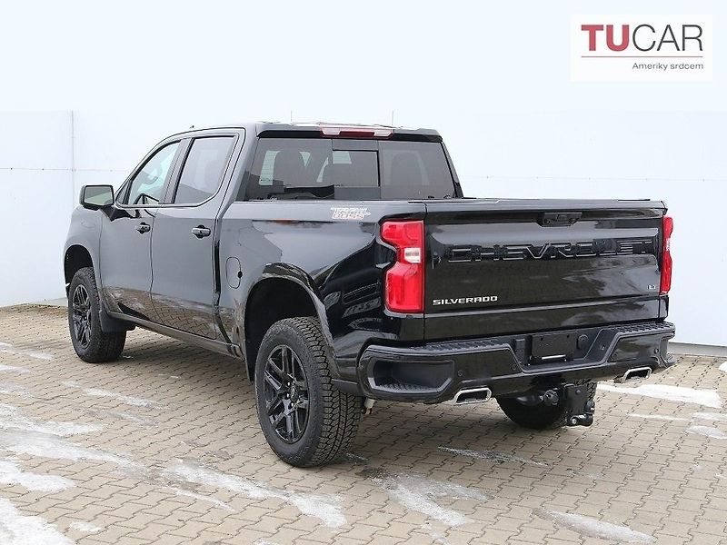Chevrolet Silverado (2025) 6.2 V8 Trail Boss Z71 - fotka 4 z 47