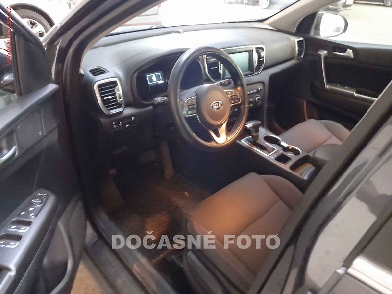 Kia Sportage (2018) 1.7 CRDi, ČR, servis.kniha - fotka 3 z 3