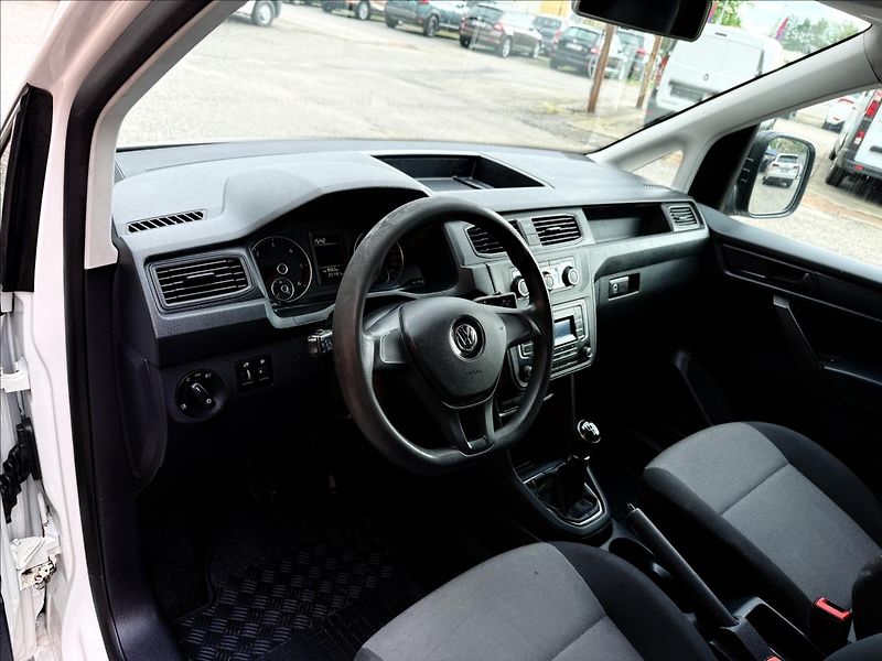 Volkswagen Caddy 2,0 TDi MAXI - fotka 9 z 32