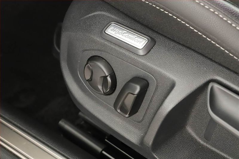 Volkswagen Arteon (2023) R-line 2.0 TDI - fotka 11 z 20
