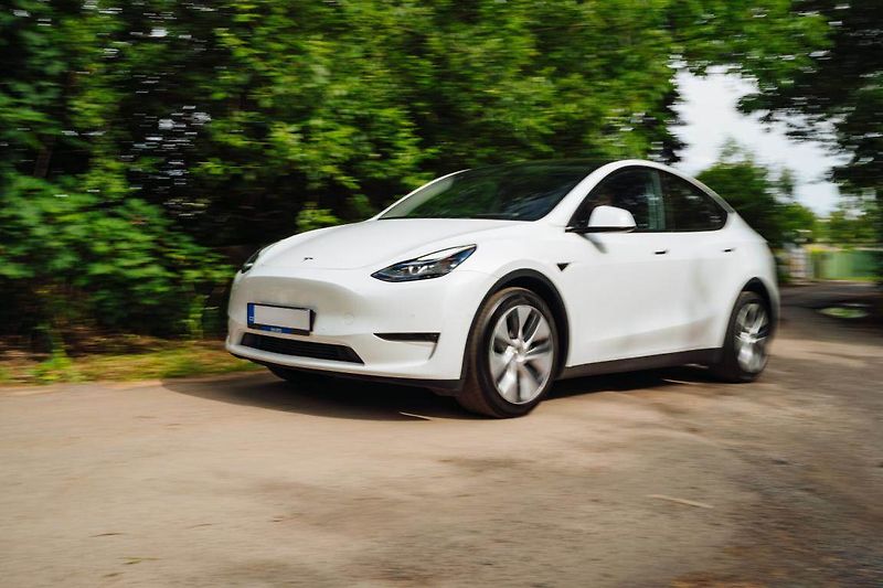 Tesla Model Y (2022) Long Range AWD 79kWh, SoH 91% - fotka 26 z 27