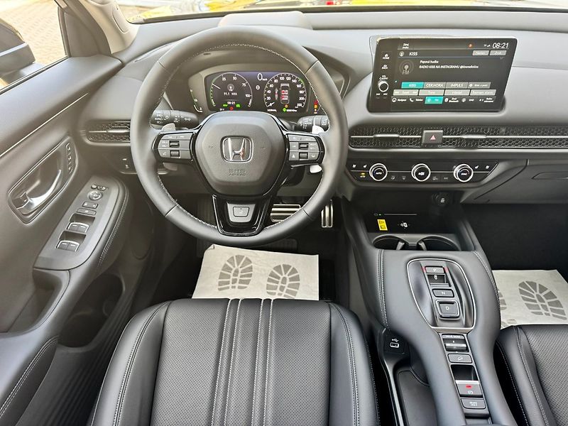 Honda ZR-V (2026) 2.0e:HEV 135kW ADVANCE MR2027 - fotka 3 z 27