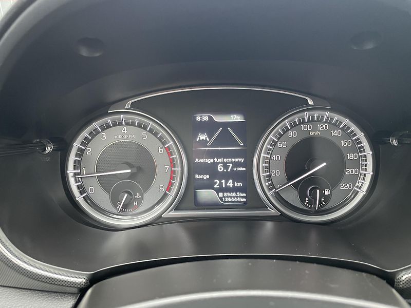 Suzuki Vitara (2020) 1.4 BoosterJet 103 kW LIMITED - fotka 28 z 33