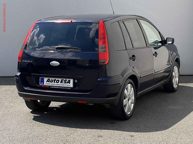 Ford Fusion (2005) 1.6i, ČR, servis.kniha, AC - fotka 4 z 15