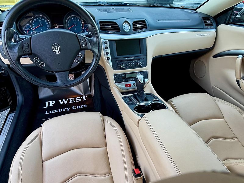 Maserati Granturismo (2012) S 4.7 V8 1. MAJITEL 33.222 km! - fotka 25 z 57