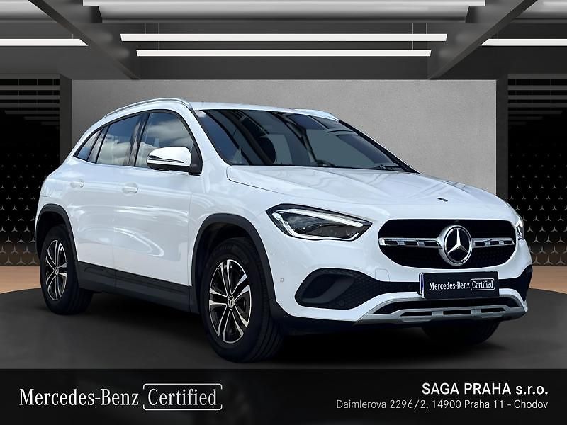 Mercedes-Benz GLA 250 e - fotka 8 z 18