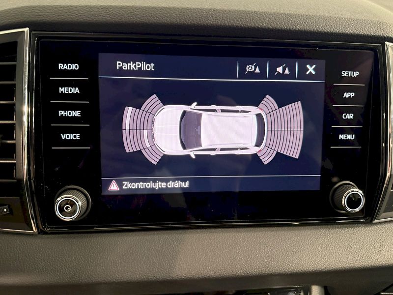 Škoda Karoq (2019) AMBITION PLUS 2.0TDI 110KW - fotka 28 z 34