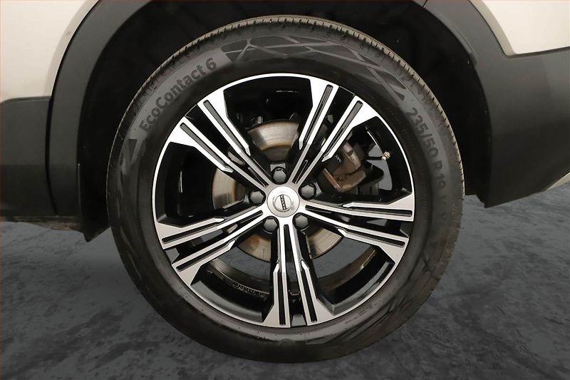 Volvo XC40 (2020) T5 Recharge - fotka 12 z 19