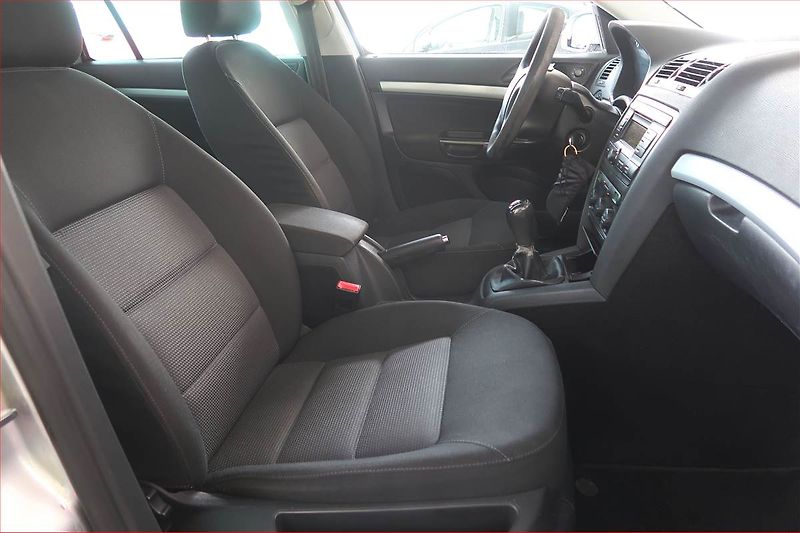 Škoda Octavia (2009) 1.9 TDI, po STK, Tažné - fotka 9 z 14
