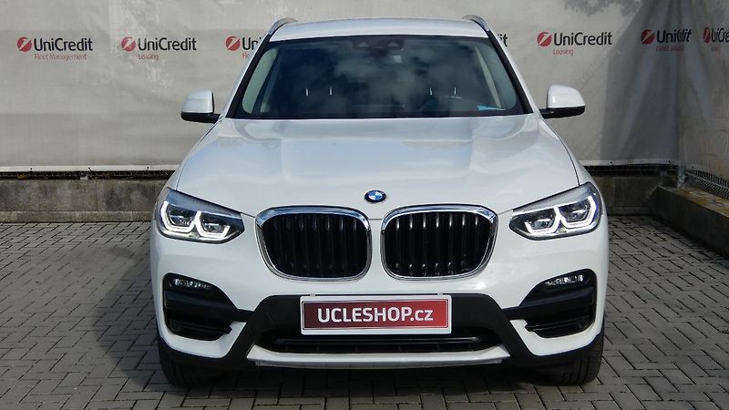 BMW X3 20d xDrive - fotka 2 z 27