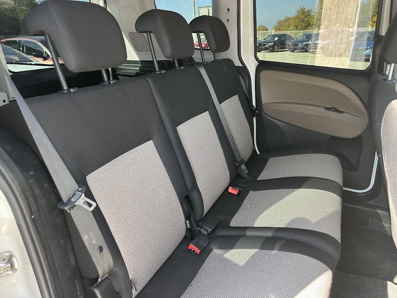 Opel Combo (2013) 1.4i 16v 70kw Klima - fotka 16 z 18
