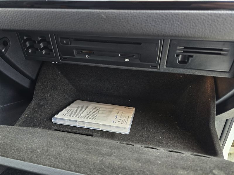 Volkswagen Golf VII 1,4 TSi Highline NAVI - fotka 38 z 52