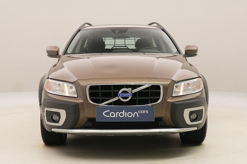 Volvo XC70 D4 AWD KINETIC AUT REZERVACE - fotka 15 z 38