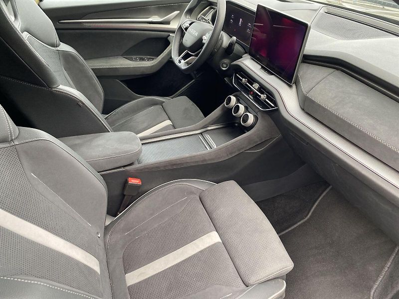 Škoda Kodiaq (2025) 1.5 TSI iV DSG SportLine - fotka 11 z 40
