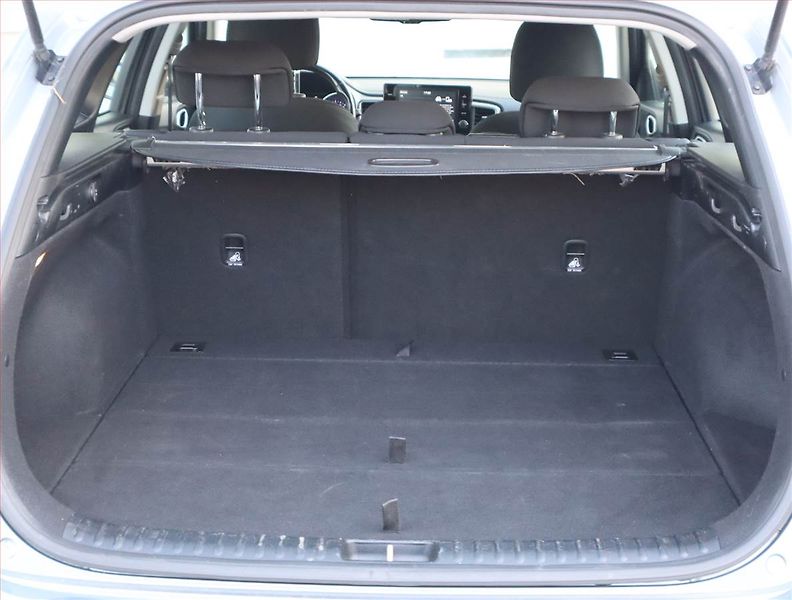 Kia Ceed (2019) Silver 1.4 T-GDI, Serv.kniha - fotka 12 z 15