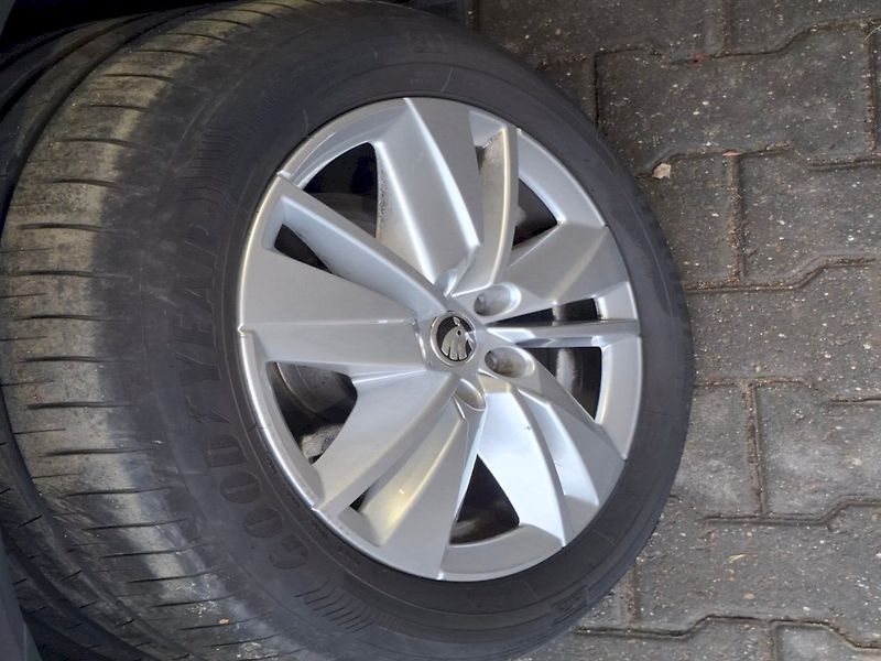 Škoda Karoq (2024) SEL TS 110/1.5 A7F - fotka 17 z 52