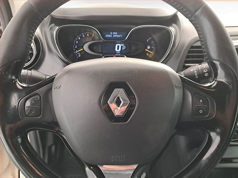 Renault Captur (2015) 1.2 TCe, Automat, Navi - fotka 18 z 18