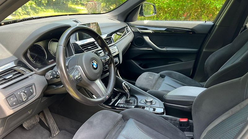 BMW X1 (2018) XDrive 20d,M Sportpaket,LED - fotka 11 z 32