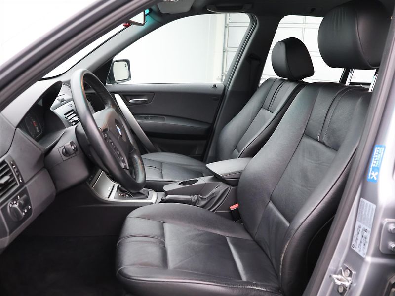 BMW X3 3,0 d 150kW Aut. 4x4 Xenon - fotka 11 z 32