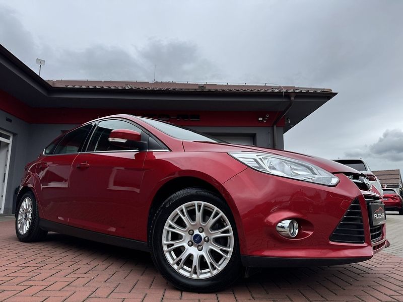 Ford Focus (2011) 1.6 Ti-VCT Digi Klima Tempomat - fotka 48 z 48