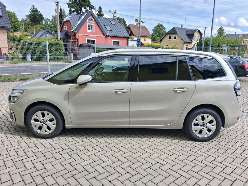 Citroën Grand C4 SpaceTourer (2019) MAX VÝBAVA PO VELKÉM SERVISE - fotka 4 z 55