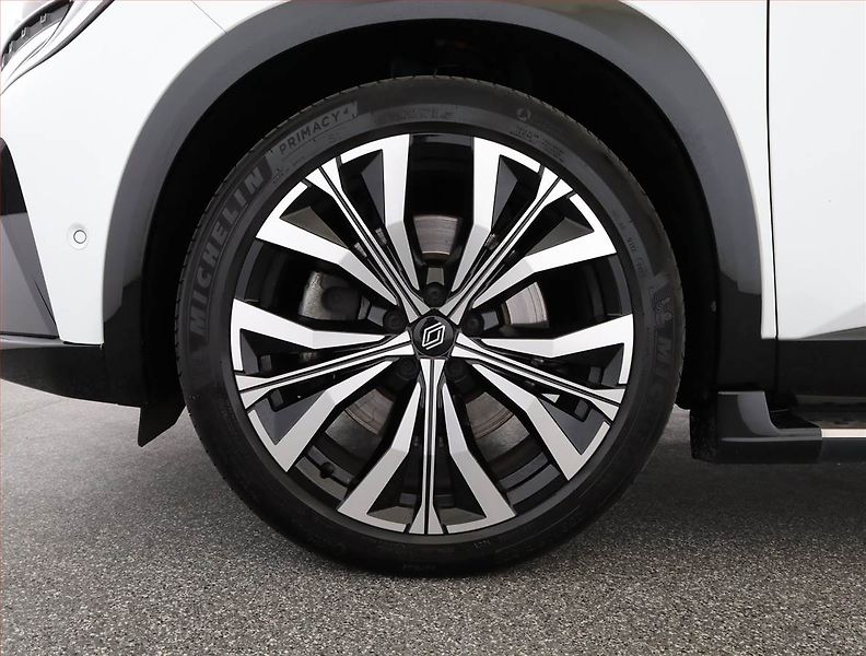 Renault Espace (2023) E-Tech FHEV 200 - fotka 21 z 24
