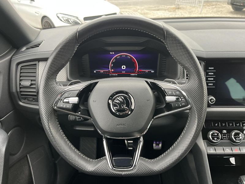 Škoda Kodiaq (2023) 2.0 TDI DSG SPORTLINE - fotka 16 z 45