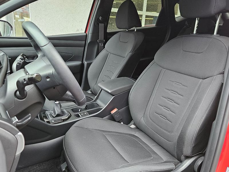 Hyundai Tucson 1.6 T-GDi MT GO CZECH - fotka 12 z 32