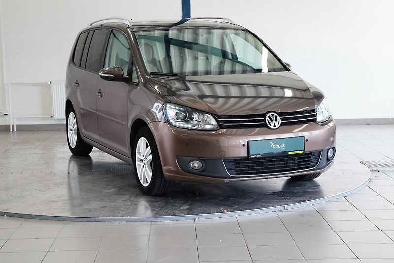 Volkswagen Touran - fotka 8 z 25
