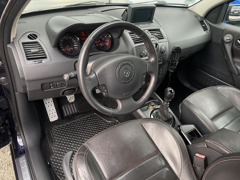 Renault Mégane RS 225 - fotka 7 z 21