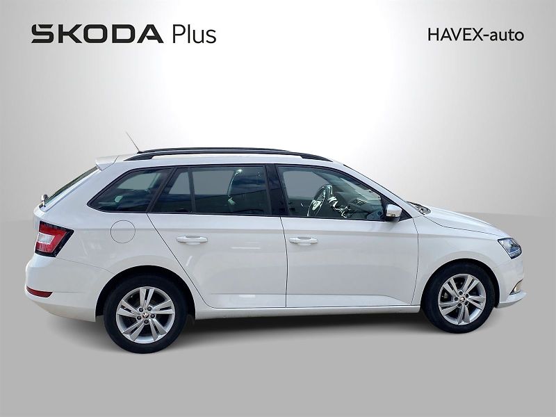 Škoda Fabia (2022) Combi 1.0 TSI Ambition Top - fotka 3 z 32